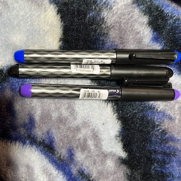 Varsity pens - Picture 2 of 7